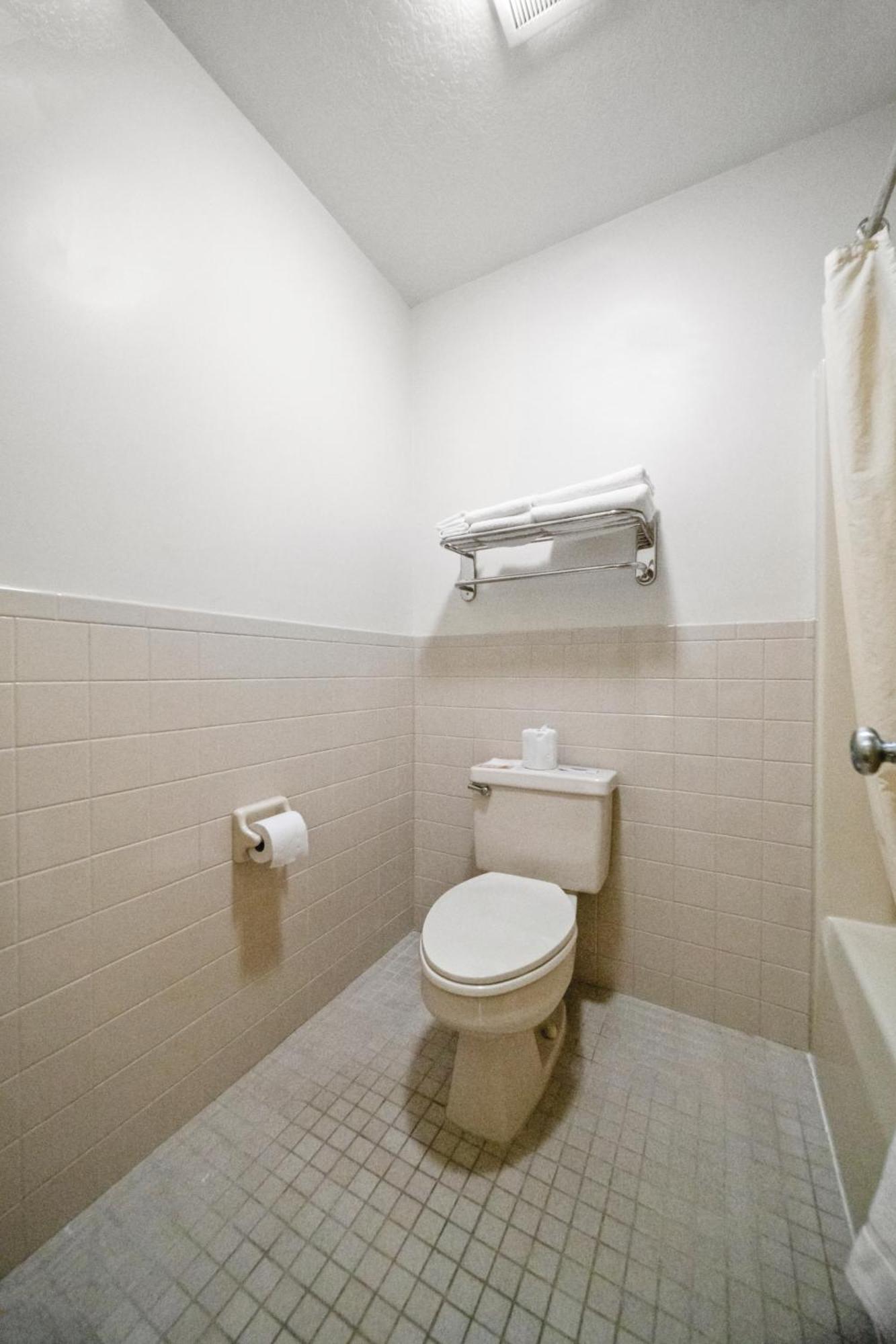 Executive Inn Cass City Room photo